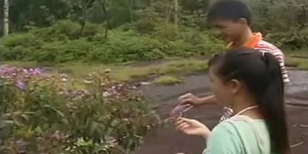 หนังโป้ไทยเรื่องยาว สาวบ้านนอกเย็ดเสียว Old Thai porn movies