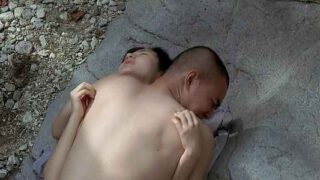 หนังอีโรติกเกาหลี R-rated movie sex scene หลอกแฟนสาวมาเสียซิงในป่า