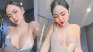 ภาพ xxx น้องหมวยทรงโตโชว์เสียว สองเต้าใหญ่น่าบีบสุดๆ
